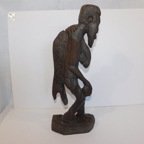 Vintage African Man Carrying Carp Fish On back Wooden hand Carved Sculpture 19" - Picture 5 of 8